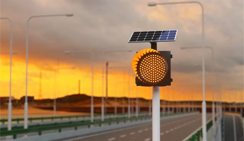 Solar Blinking Traffic Light high quality